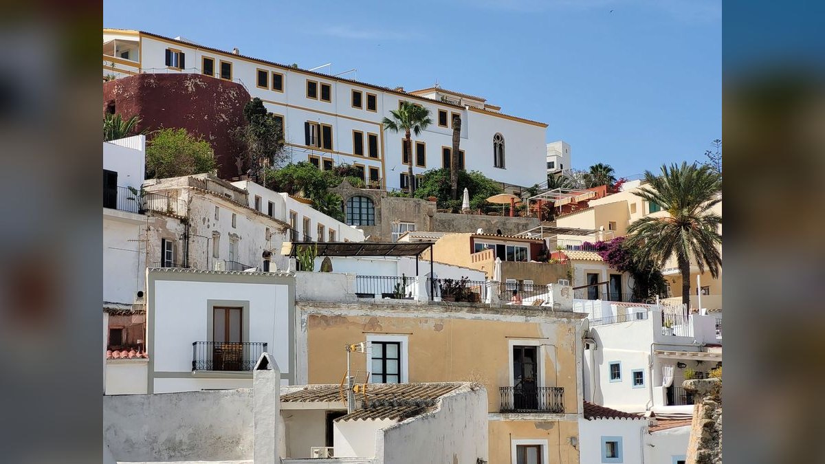 Top 10 Rooftop Bars in Ibiza — figure 6