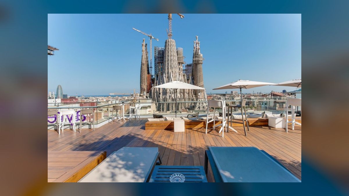 Top 10 Rooftop Bars in Barcelona — figure 6