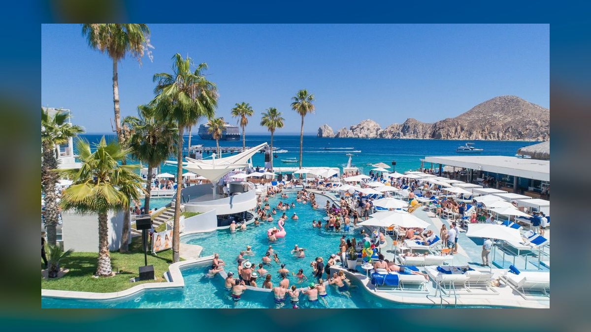 The 10 Best Beach Clubs in Ibiza for 2027 — figure 1