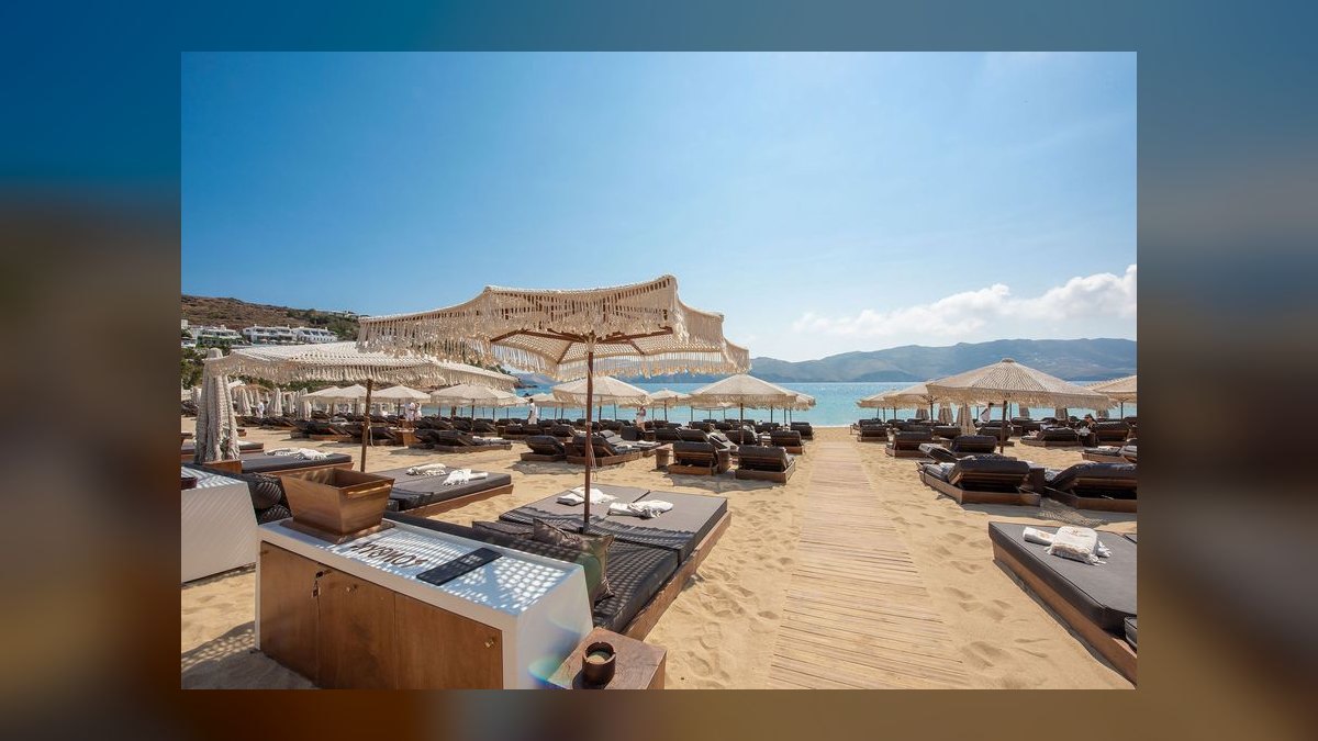 The 10 Best Beach Clubs in Mykonos for 2027 — figure 3