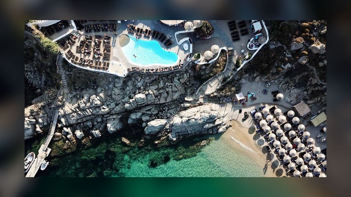 The 10 Best Beach Clubs in Mykonos for 2027 — figure 8