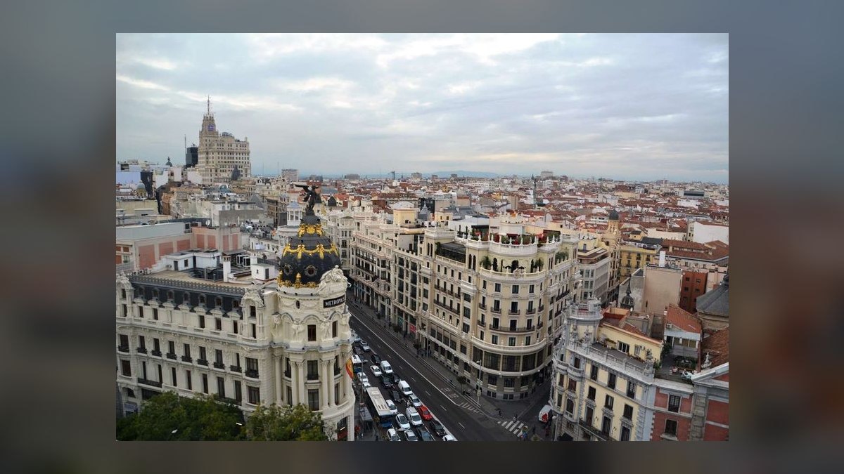 Top 10 Rooftop Bars in Madrid in 2027 — figure 1