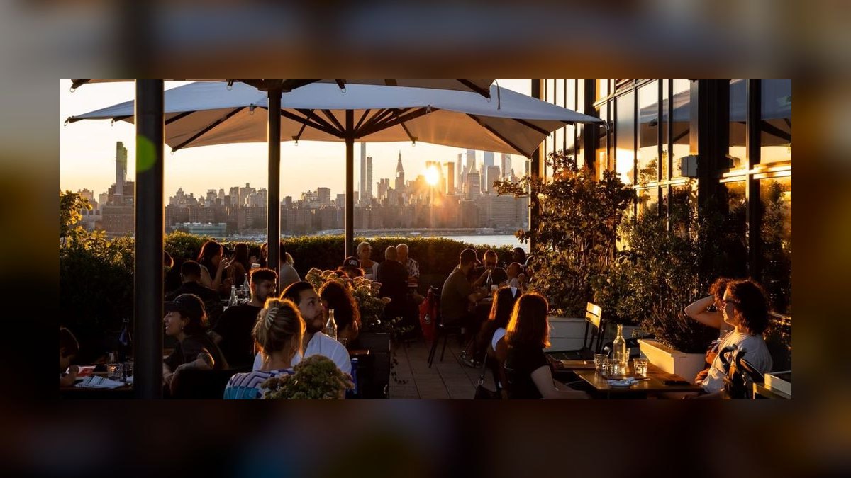 Top 10 Rooftop Bars in Sydney in 2027 — figure 1