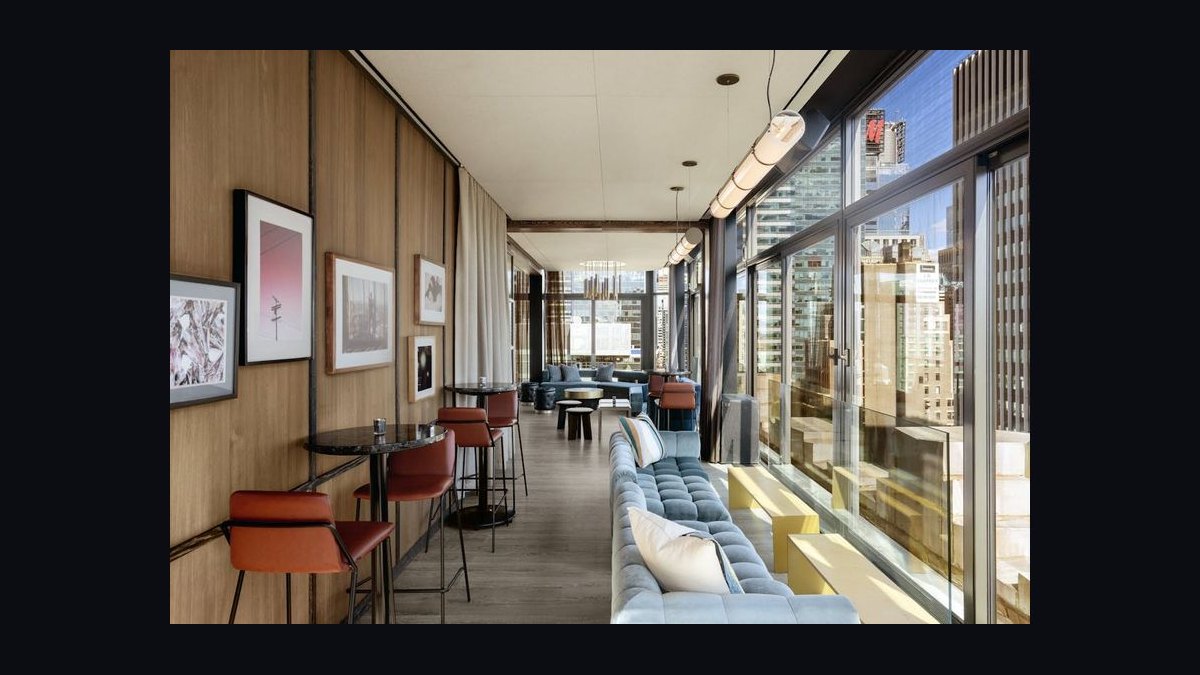 Top 10 Rooftop Bars with No Dress Code for Sneaker Lovers in 2027 — figure 7