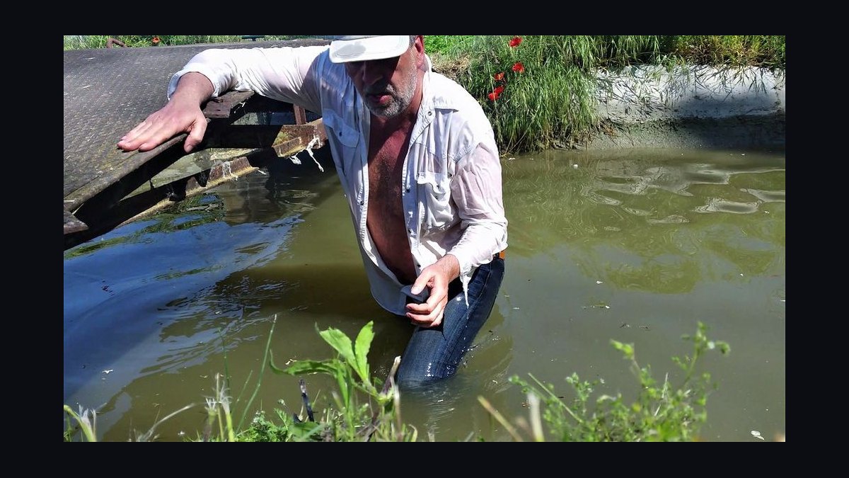 How do I dechlorinate tap water before adding it to a freshwater aquarium in 2027 — figure 7