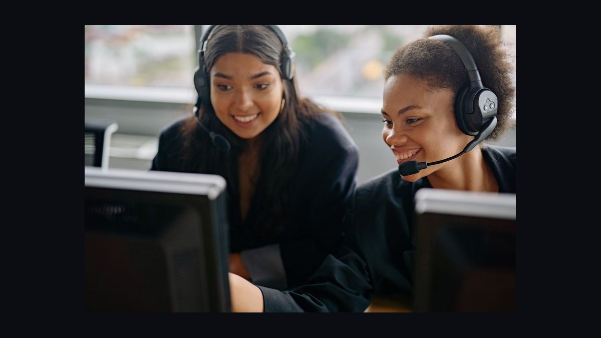 How do you report call recordings not tied to opps when parent-company rollup reporting and leadership only reviews forecast accuracy monthly on Dynamics 365  — figure 10