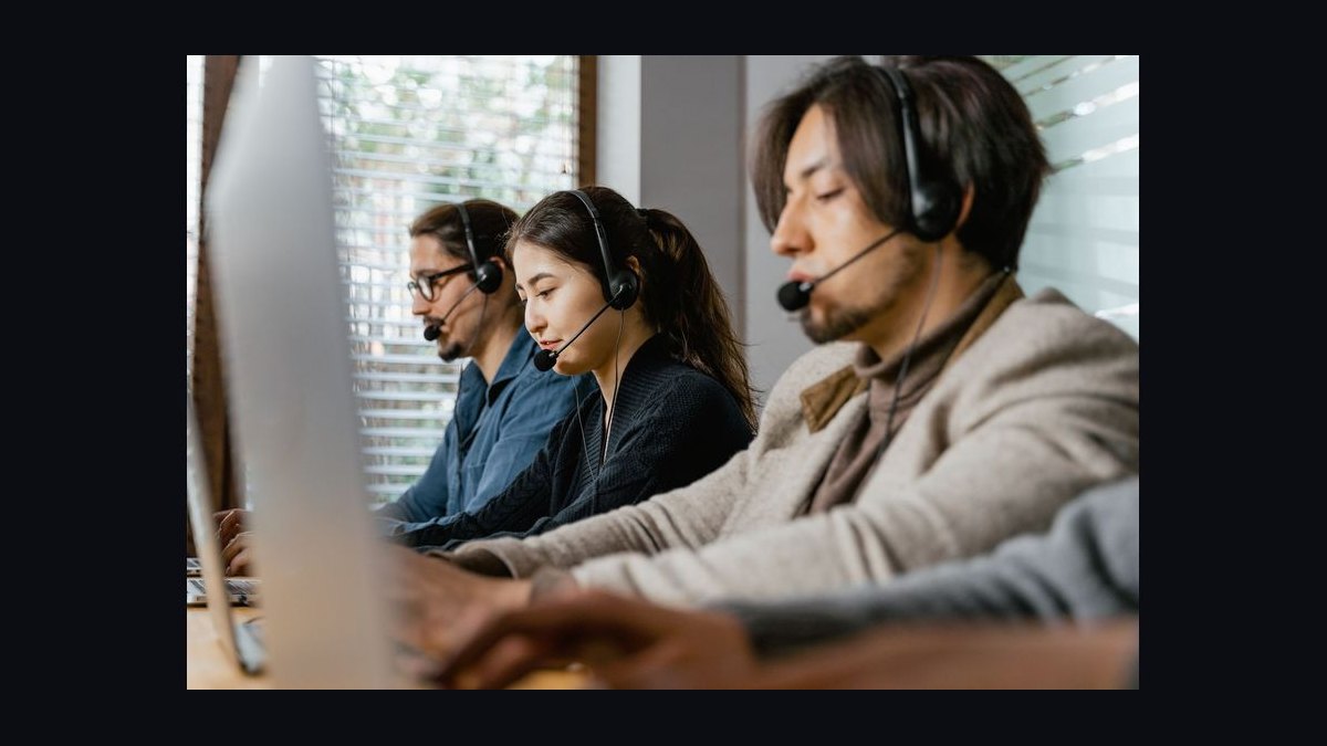 How do you report call recordings not tied to opps when parent-company rollup reporting and leadership only reviews forecast accuracy monthly on Dynamics 365  — figure 2