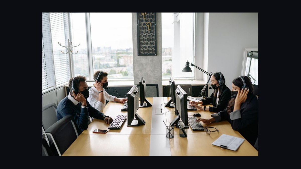 How do you report call recordings not tied to opps when parent-company rollup reporting and leadership only reviews forecast accuracy monthly on Dynamics 365  — figure 3