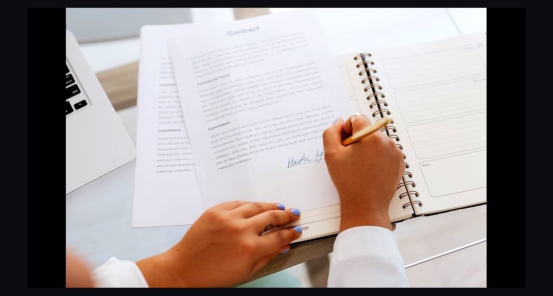 How do you enforce mutual action plan completion before legal review in enterprise deals in 2027?