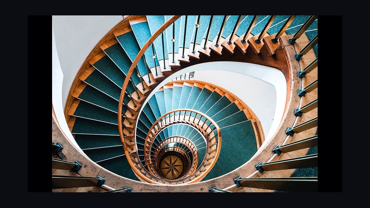 How do you route marketplace-sourced leads to partners without breaking Salesforce campaign attribution in 2027?