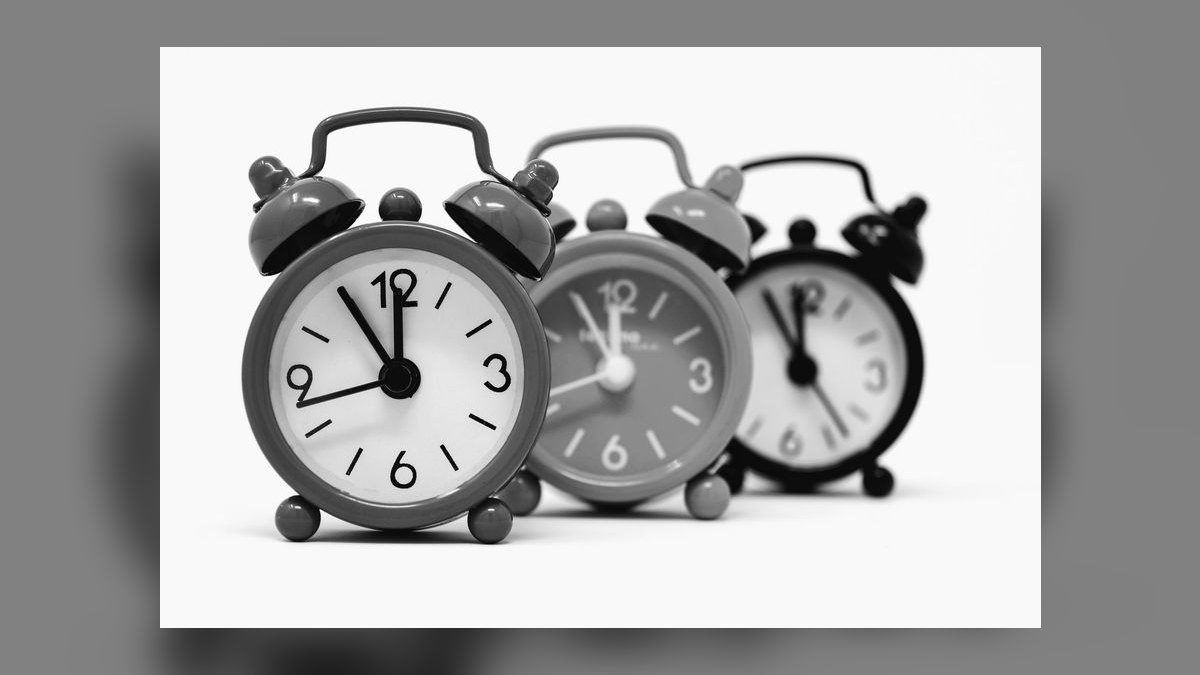 How do you decide if a part-time revenue leader is right for a Series A company when board wants a revenue turnaround — figure 6