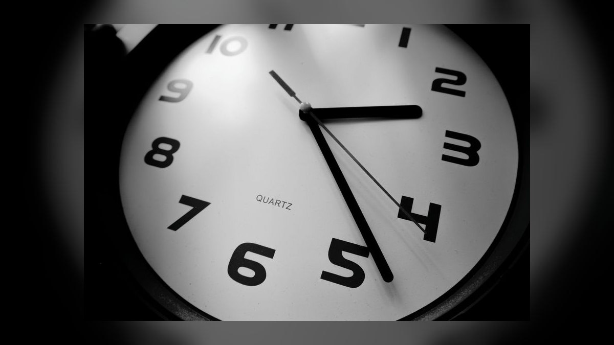 How do you decide if a part-time revenue leader is right for a Series A company when board wants a revenue turnaround — figure 7