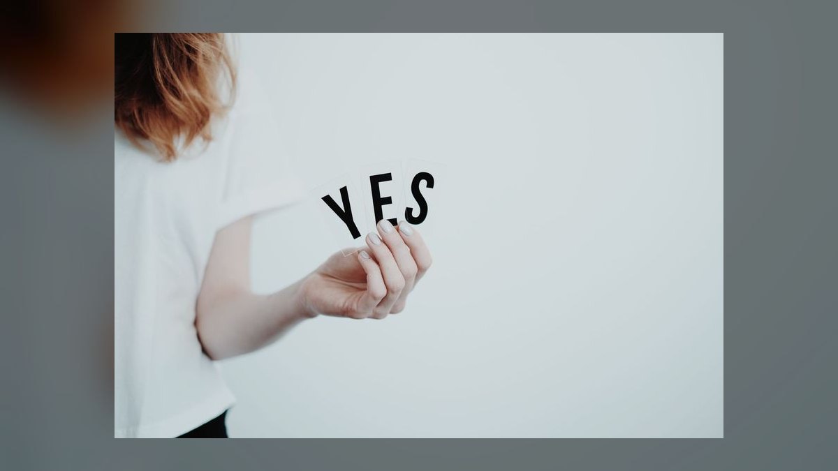 How do you decide if a fractional CRO is right for a Series A company when founder wants to step back from selling — figure 5