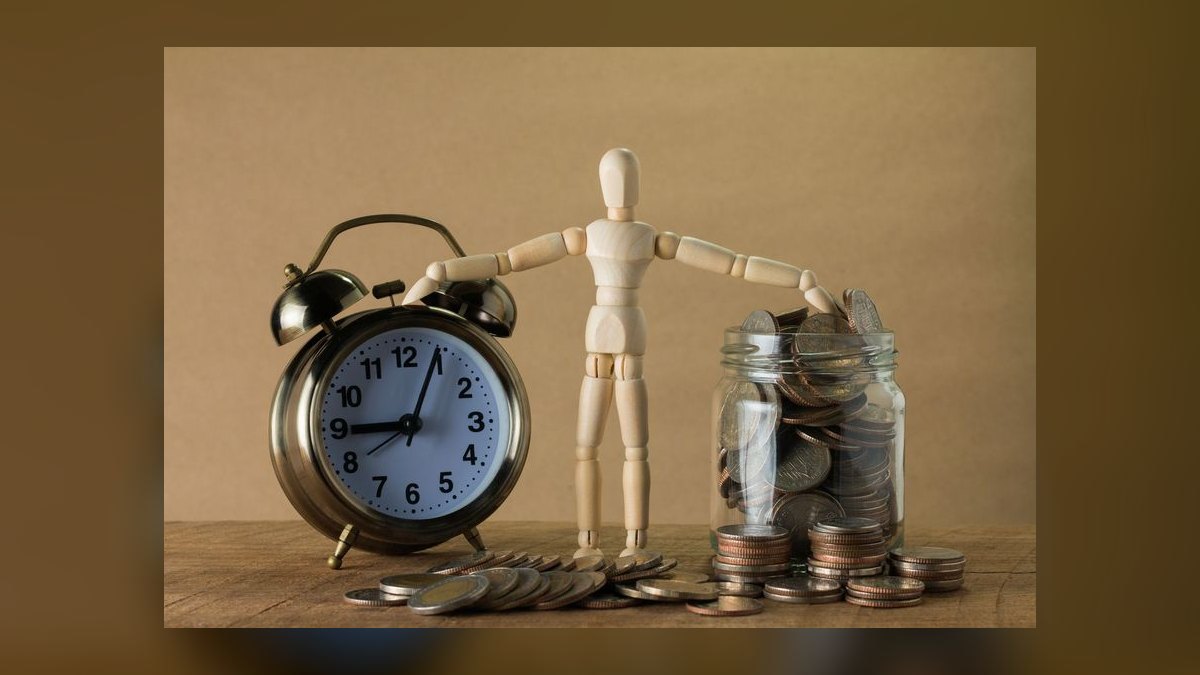 How do you decide if a full-time CRO is right for a PE-backed company when board wants a revenue turnaround — figure 3