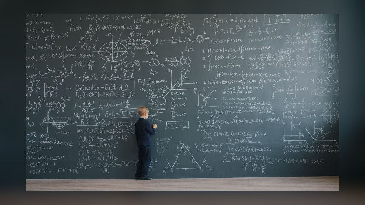 How do you decide if a fractional CRO is right for a founder-led sales company when board wants a revenue turnaround — figure 7