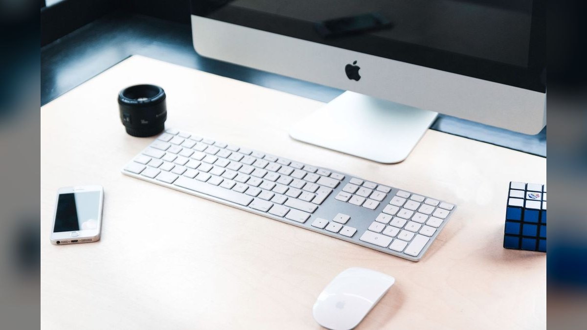 What's a realistic sales tech stack for a $20M ARR SaaS in 2026?