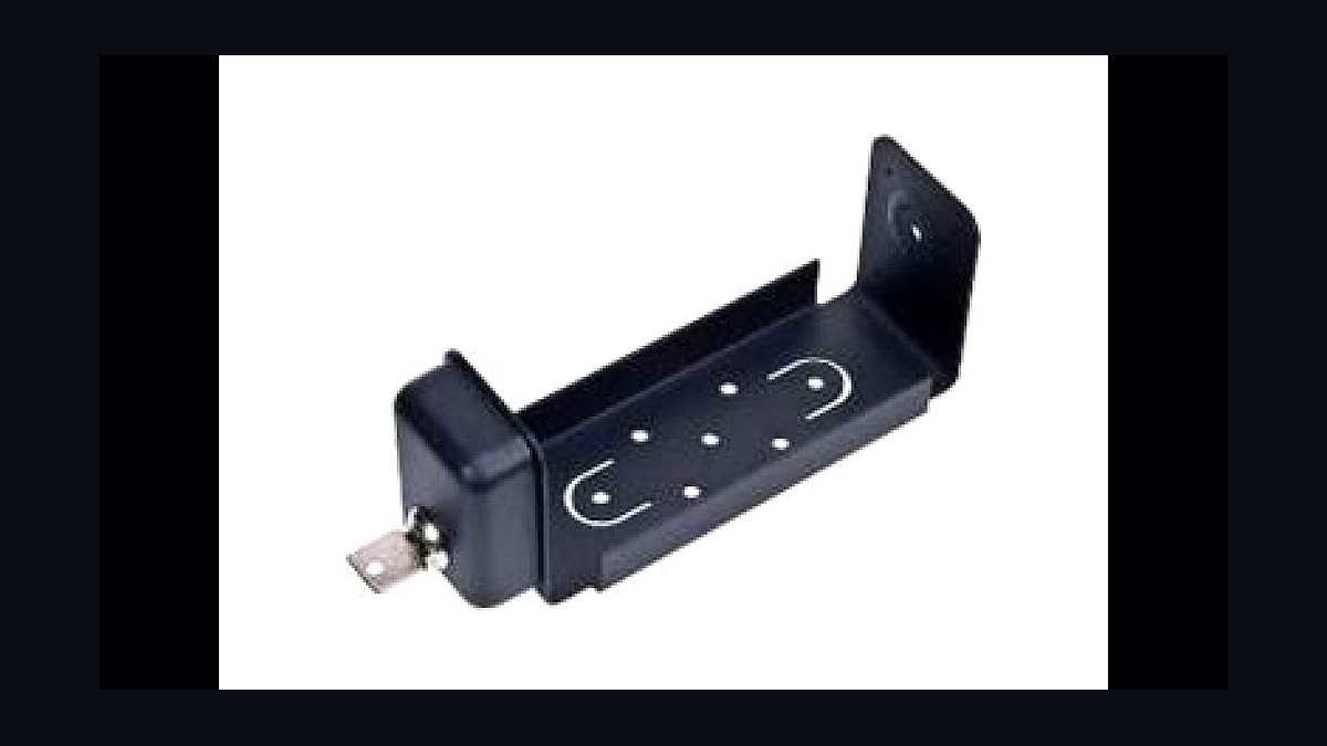 The Motorola MOTOTRBO and ASTRO lock-in in public-safety LMR — buyer alternatives in 2027