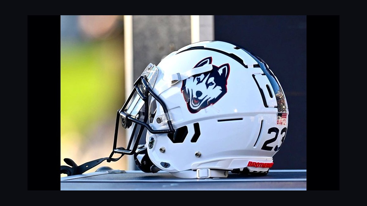 What are UConn Huskies football's 2027 NIL needs and strategy as an independent?