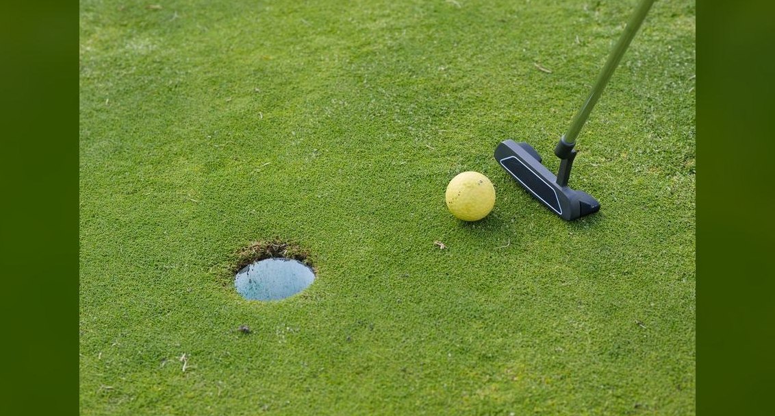 Should I open a 9-hole or 18-hole mini-golf course in a tourist town, and what's the throughput math in 2027?