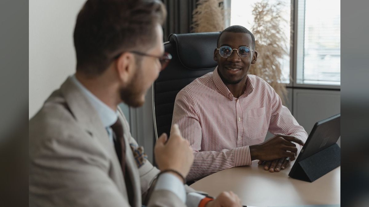 What's the right way to interview an AE candidate when you don't have a pipeline they can role-play against?