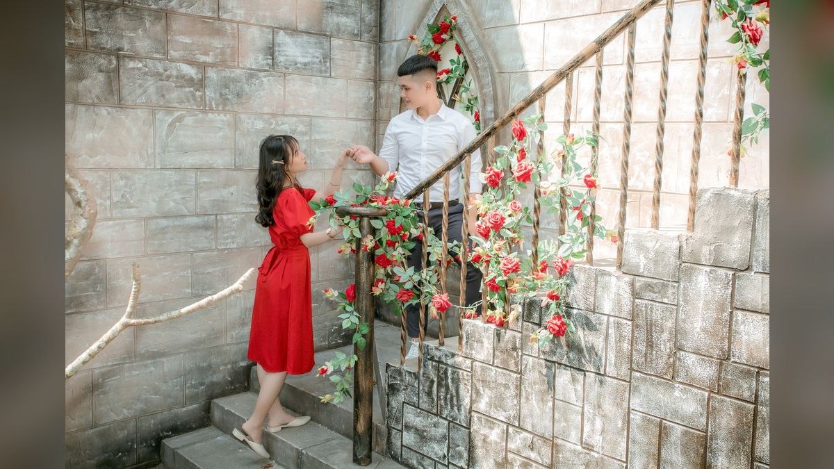 How do you read CAC payback when half your sales motion is PLG and half is enterprise outbound?