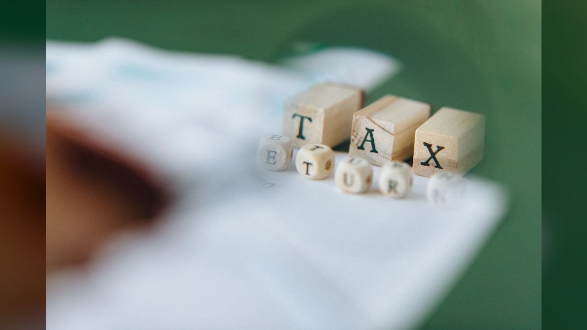 What's the realistic per-return pricing for an independent tax prep firm, and how do you scale beyond seasonal income — figure 1