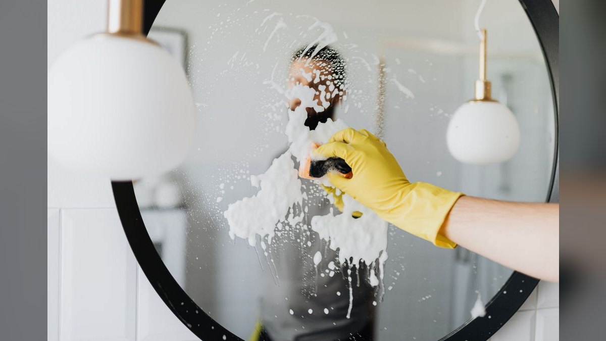 How'd you fix Mirror's revenue issues in 2026 — figure 2