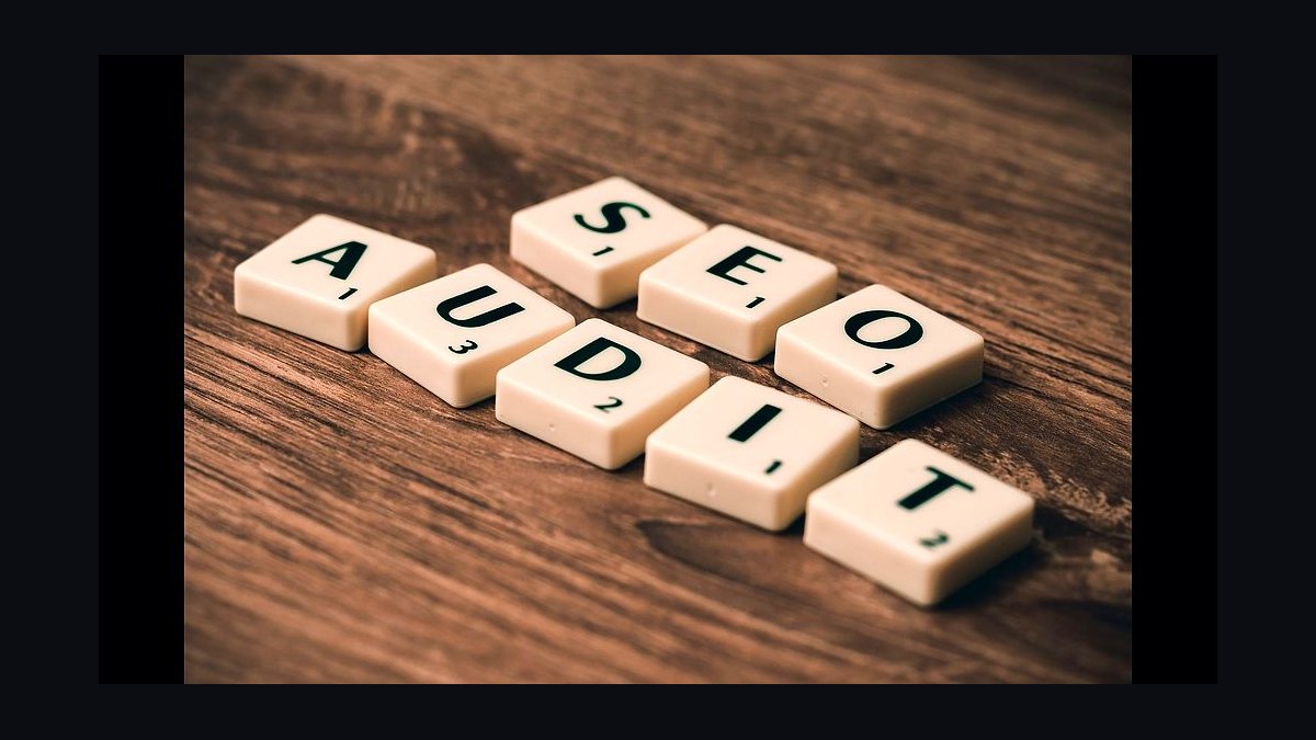 How should a 2027 sales enablement team run content audits at scale?