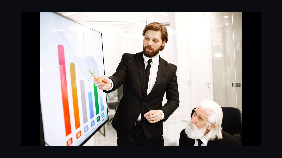How should a 2027 CSM build an ROI justification ahead of renewal?