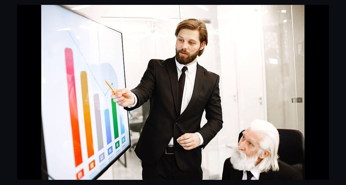 How should a 2027 CSM build an ROI justification ahead of renewal?