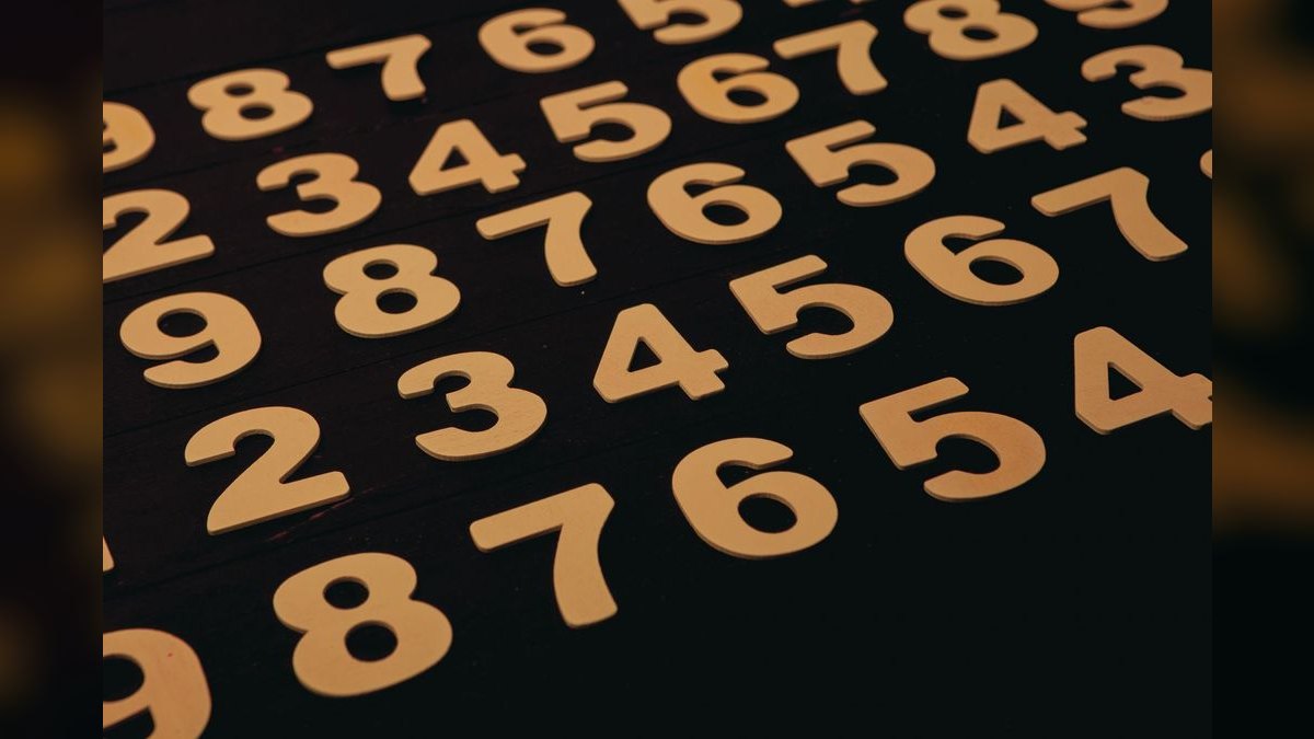 What is the Magic Number for SaaS and how do you use it in 2027?
