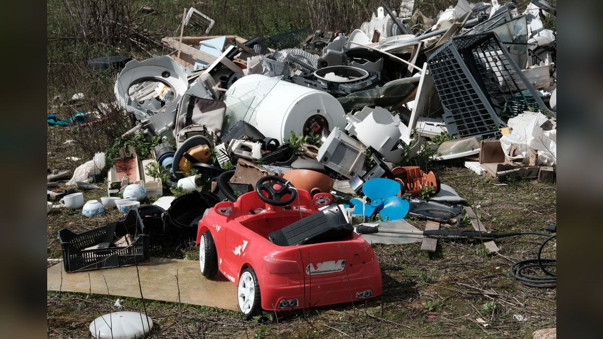 How'd you fix Juicero's revenue issues in 2026 — figure 1