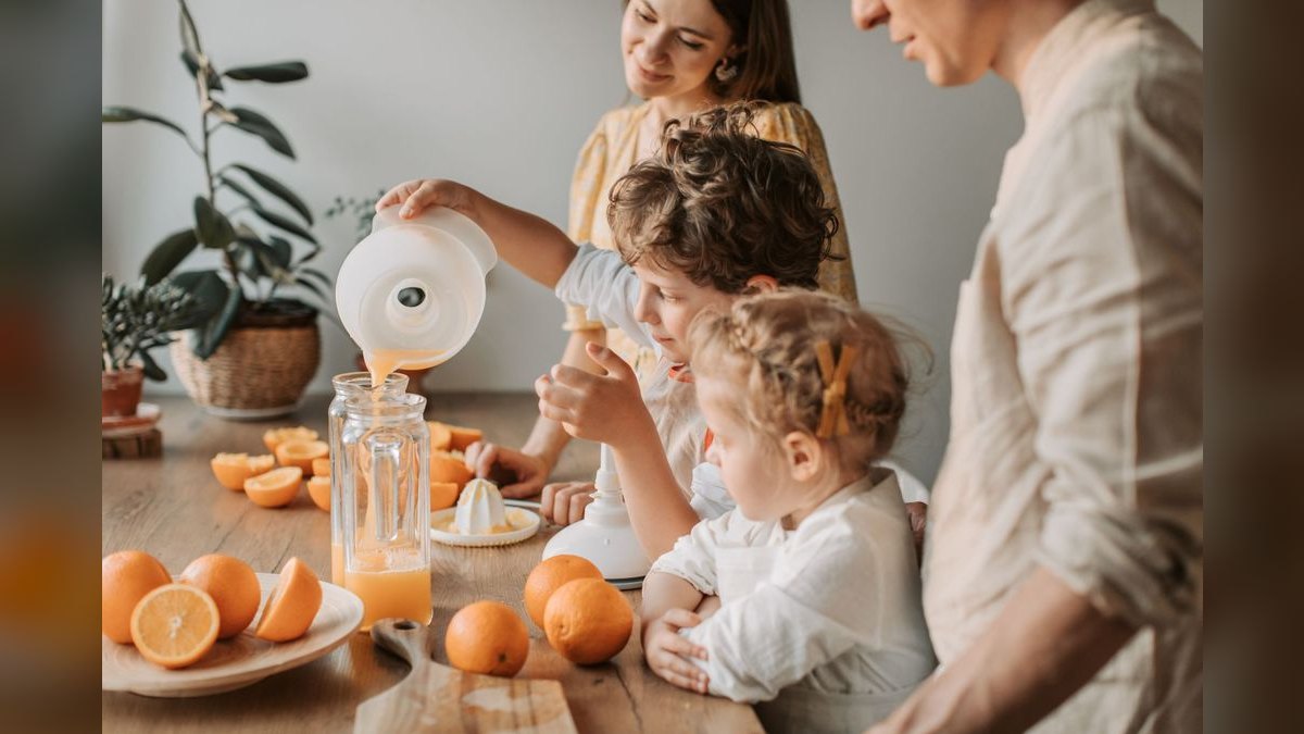 How'd you fix Juicero's revenue issues in 2026 — figure 4