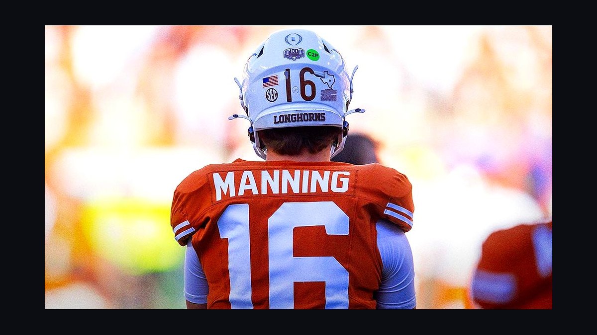 What is Arch Manning's NIL valuation and how does he earn it in 2027?