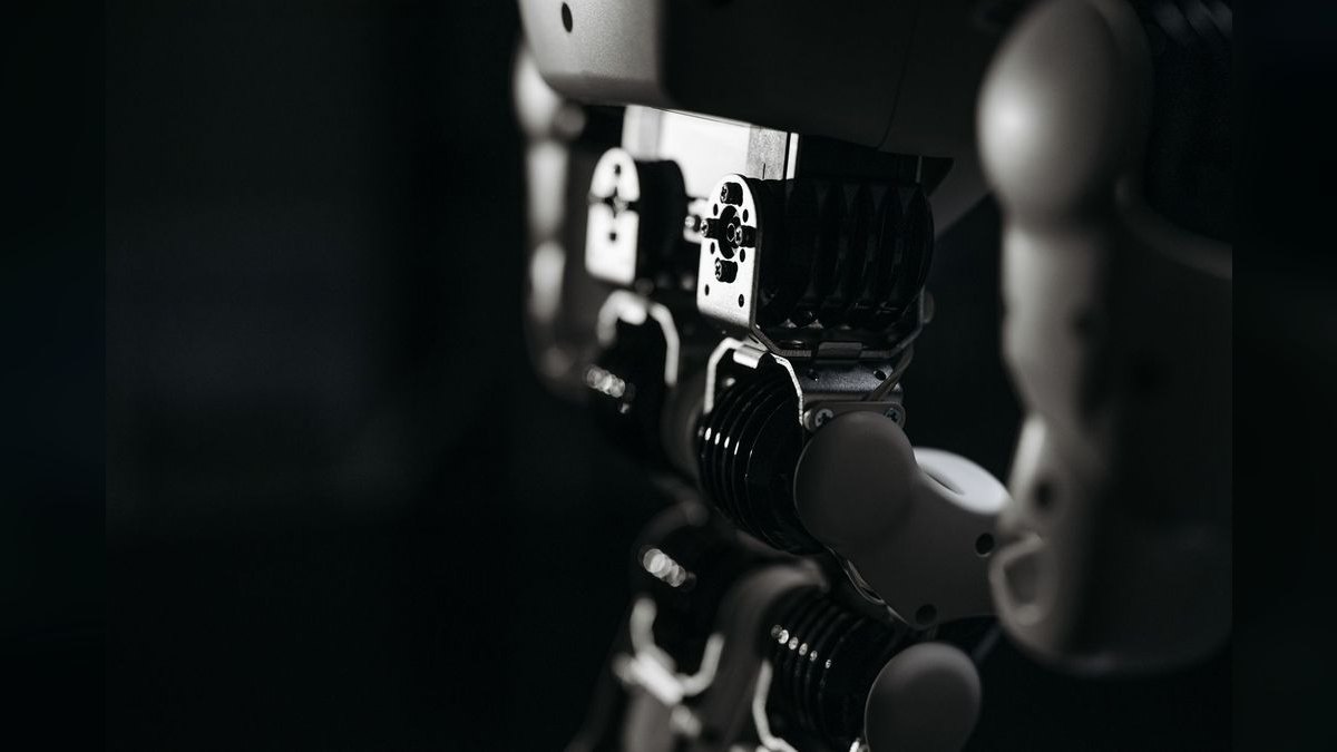 How'd you fix Built Robotics's revenue issues in 2026 — figure 4