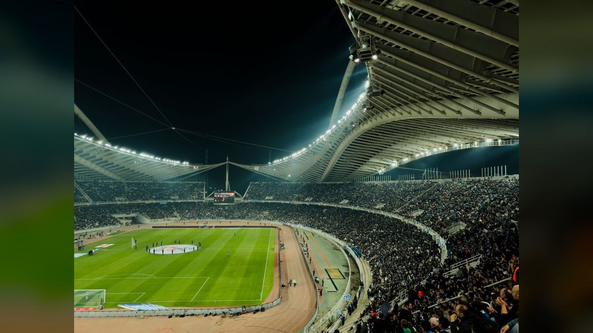 How are live sports media rights shifting to streaming in 2027 — figure 2