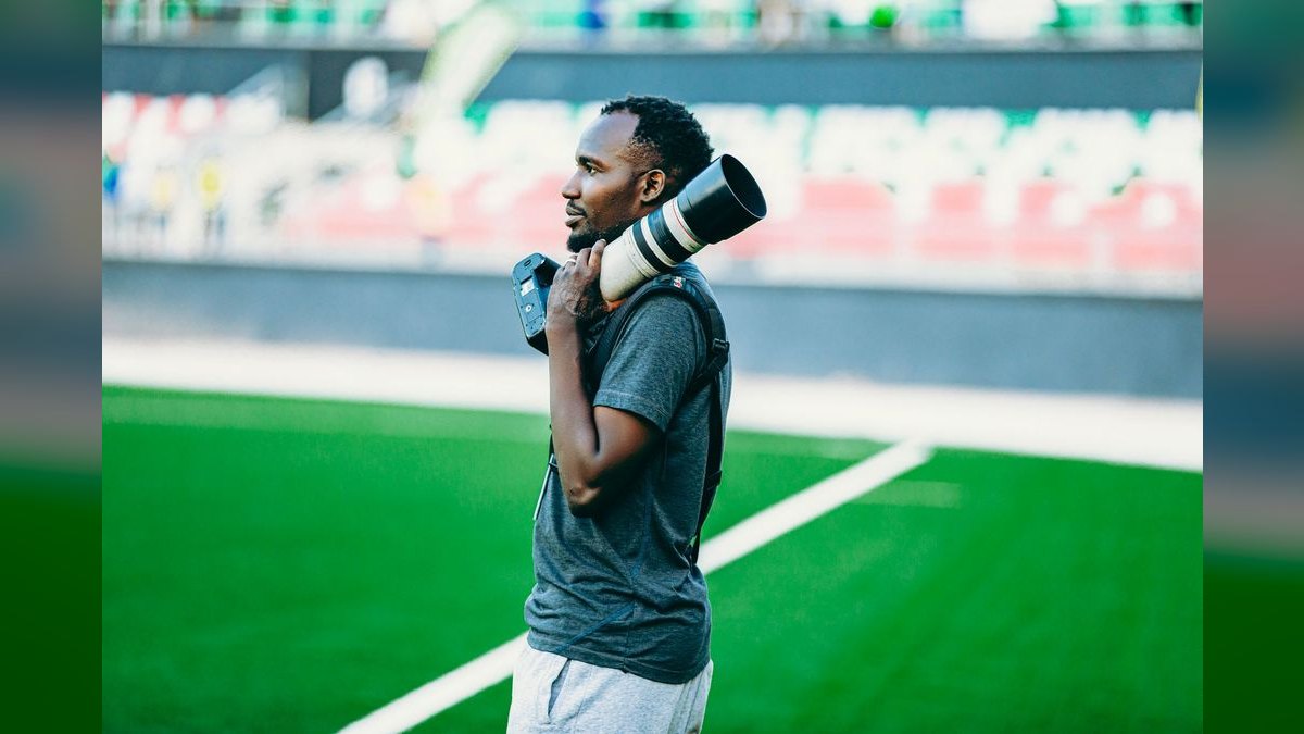 How are live sports media rights shifting to streaming in 2027 — figure 6
