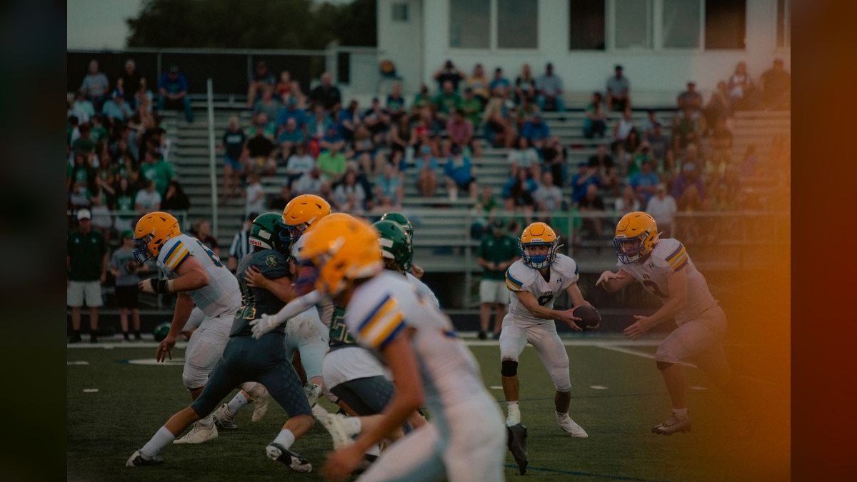 How much do Wyoming football players earn from NIL in 2027 — figure 5