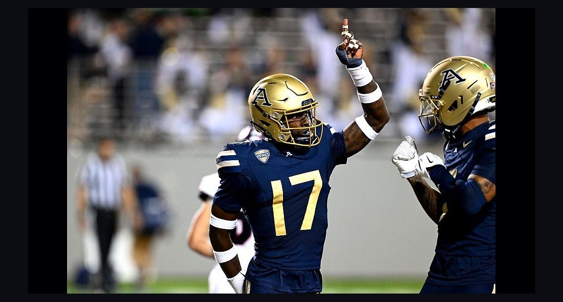 How much do Akron football players earn from NIL in 2027?