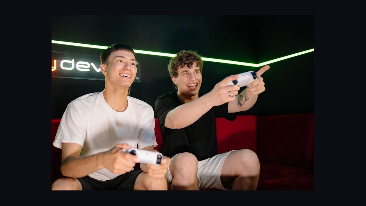 How'd you fix Mythical Games's revenue issues in 2026 — figure 4