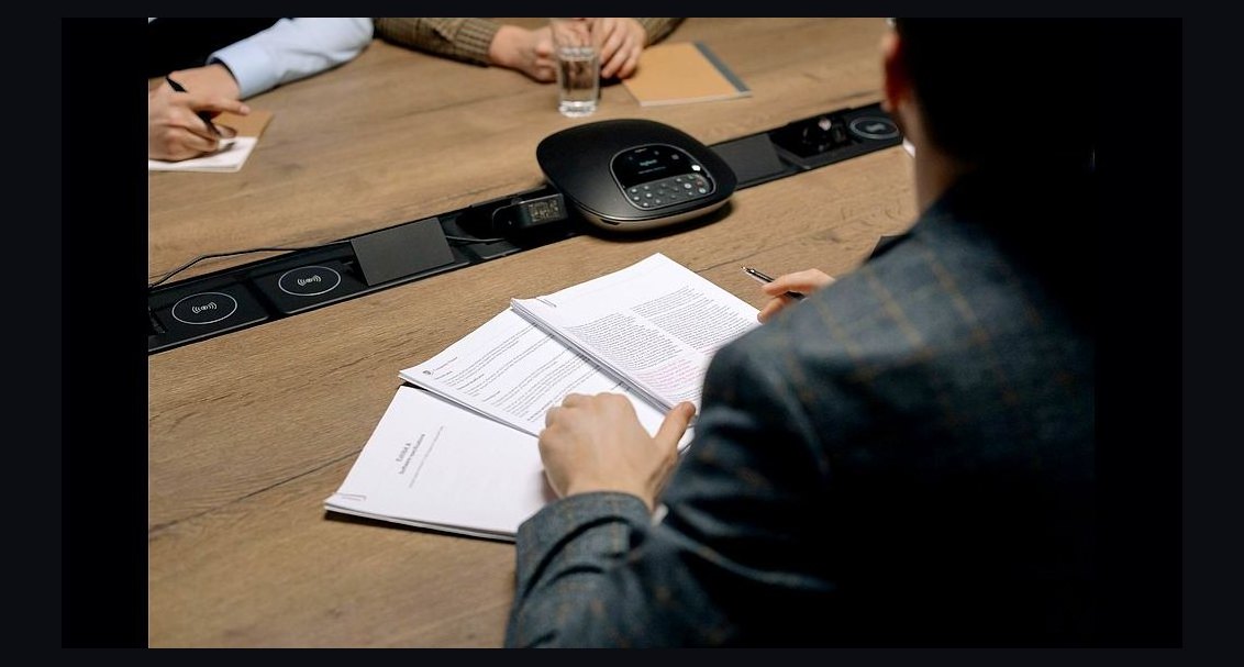 How do you run a call-review session that reps don't dread in 2026?