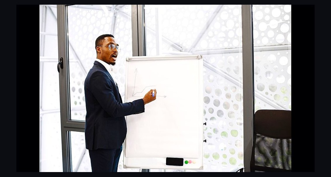 How do you coach the coaches — developing your sales managers in 2026?