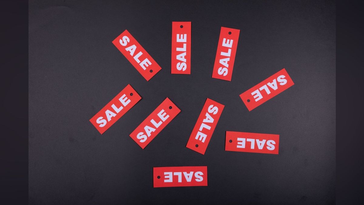 How do you coach a brand-new sales manager on their first hire — figure 6