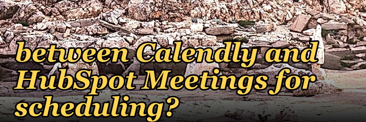 What are the differences between Calendly and HubSpot Meetings for scheduling?