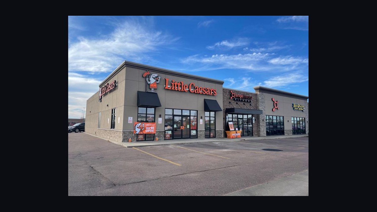 Should I open or buy a Little Caesars franchise in 2027?