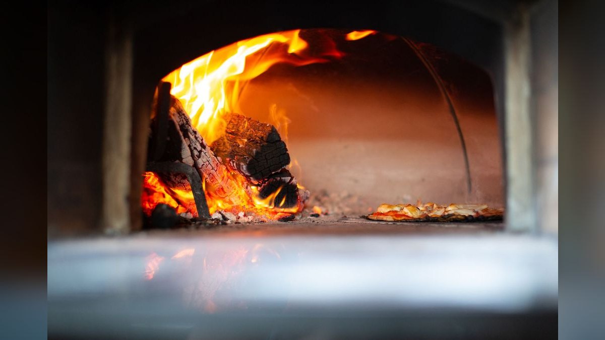 Should I open or buy a Pizza Hut franchise in 2027 — figure 6