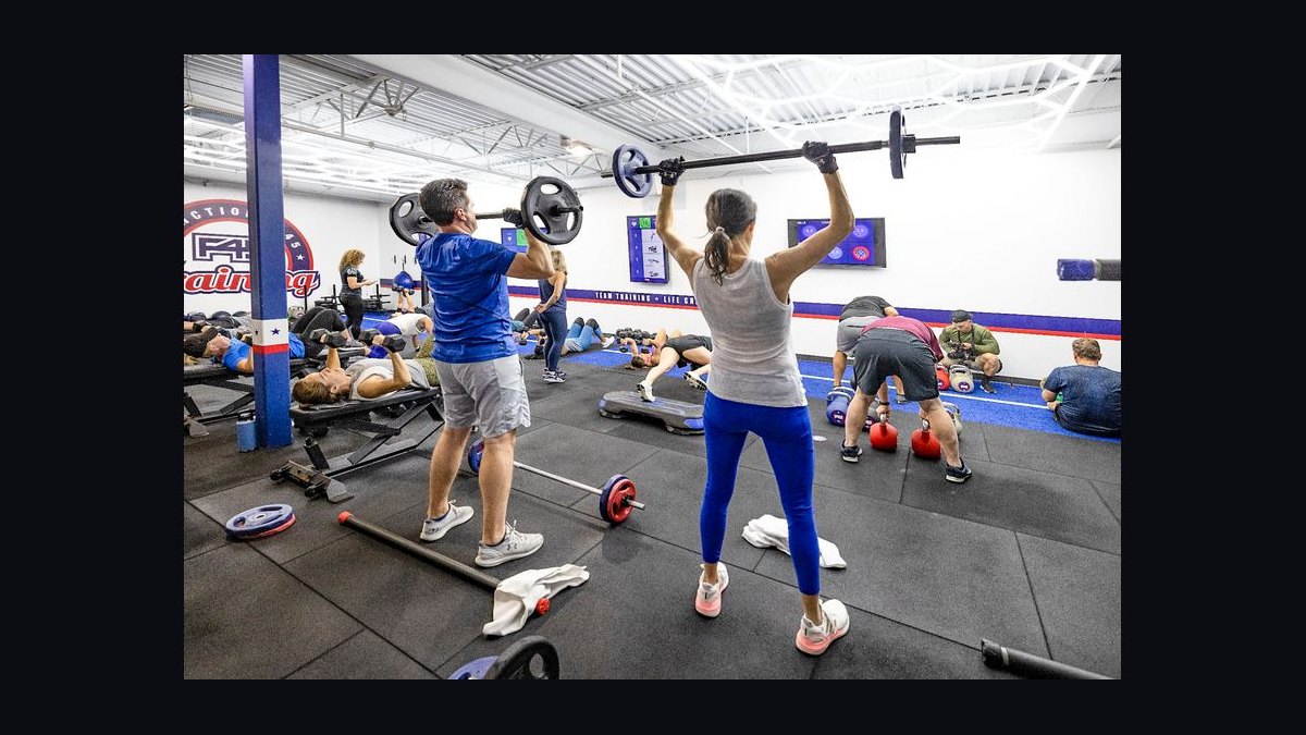 Should I open or buy an F45 Training franchise in 2027?
