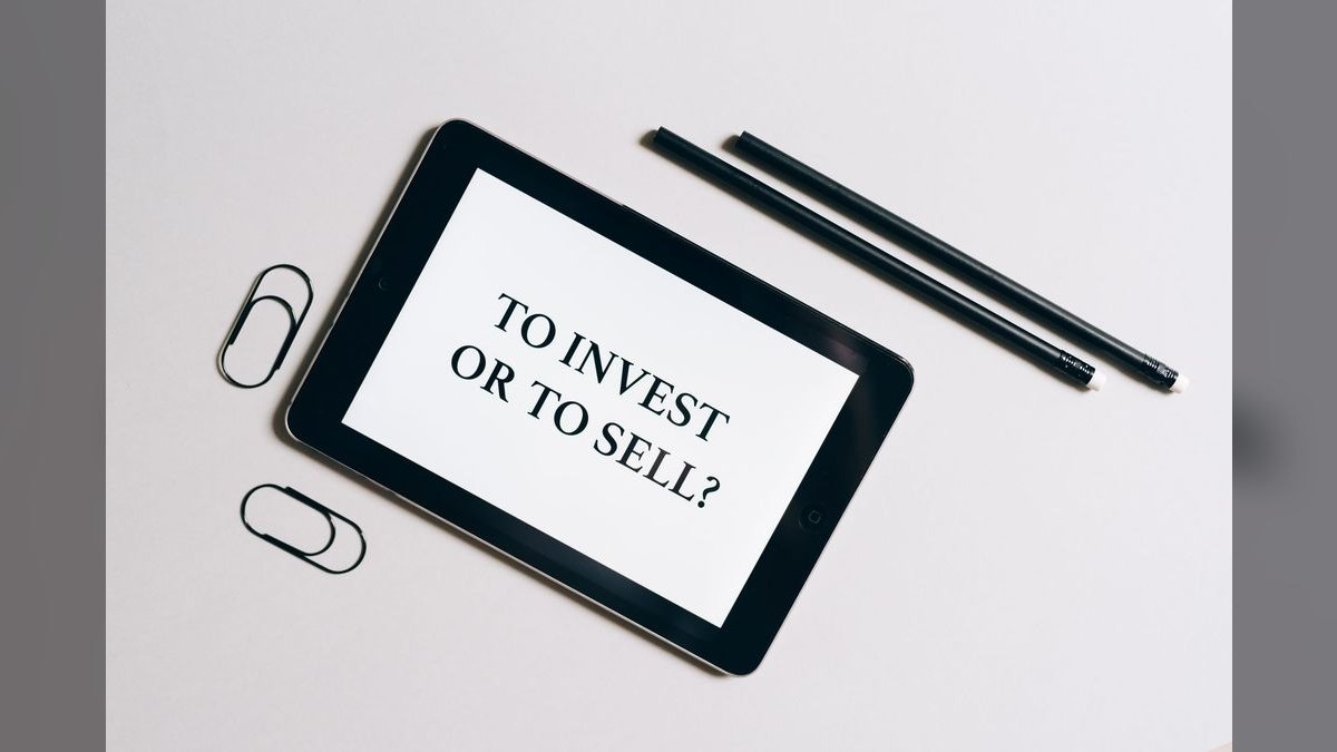 How do I sell into private equity-backed portfolio companies — figure 6