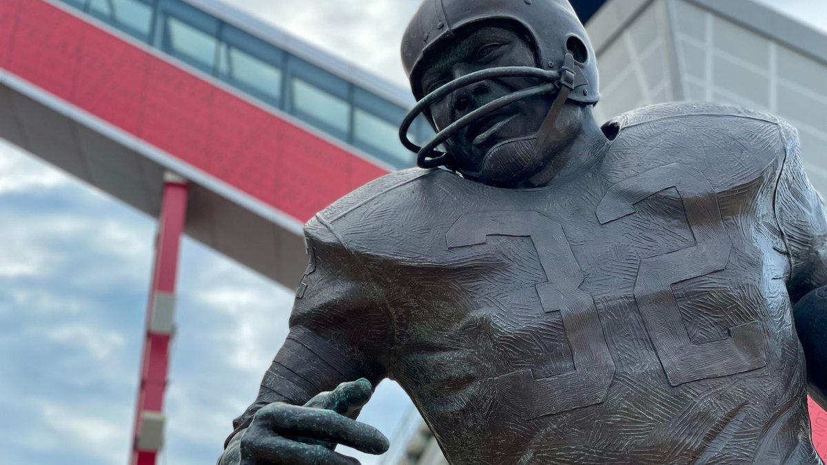 Indiana's 2026 NIL Playbook: Monetization, Retention, and In-State Recruiting