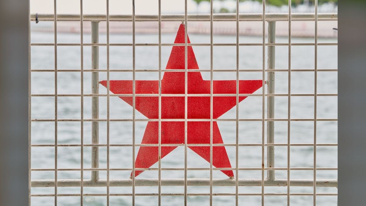 Should I open or buy a Five Star Bath Solutions franchise in 2027 — figure 3